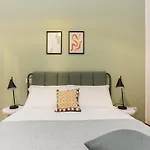 Apartament The Rent - In Crocetta Mediolan