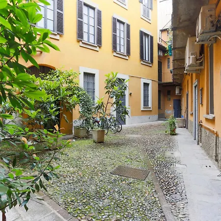The Rent - In Crocetta Appartamento