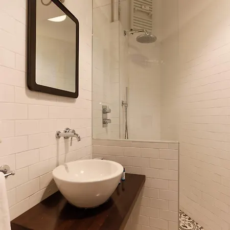 The Rent - Characteristic In Crocetta Area Apartment *